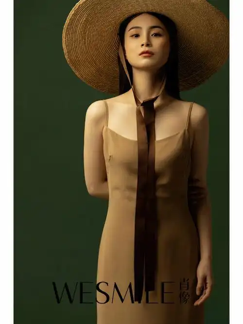 轻复古艺术照高级情绪肖像莫兰迪色调