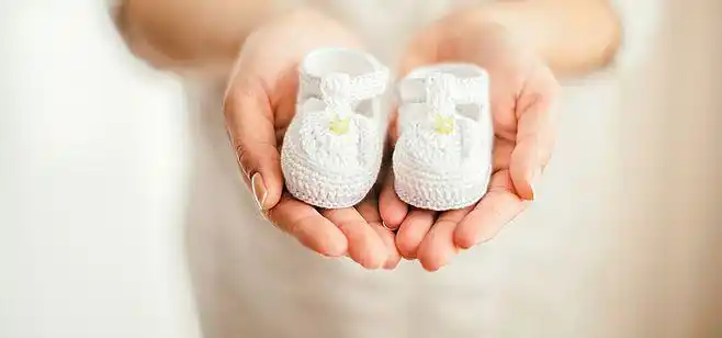 母爱,温馨,幸福,小清新,手捧,母婴,海报banner,文艺,简约图库,png图片