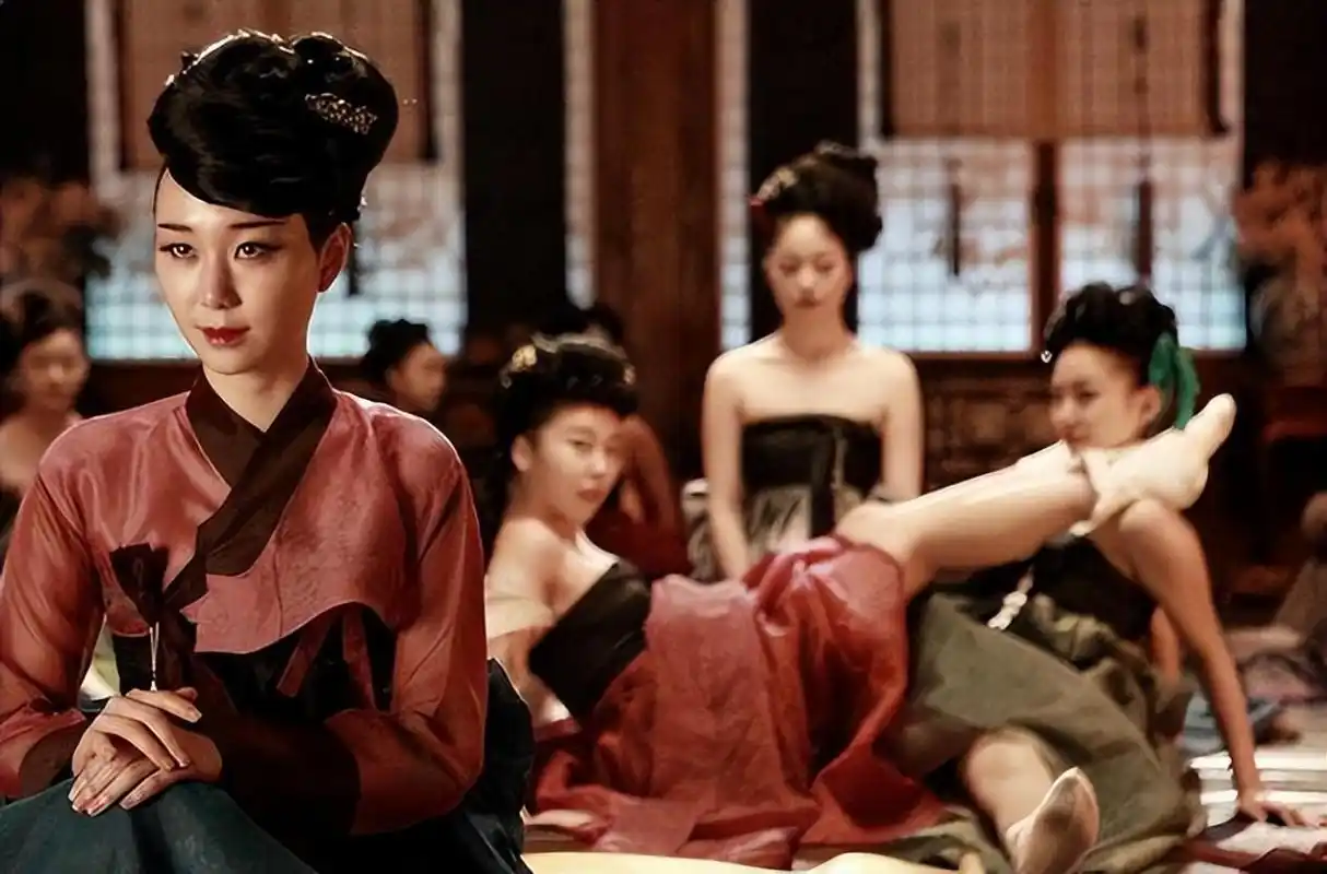 张绿水:朝鲜三大妖女之首,宴会上当众做下丑事,群臣看了都脸红