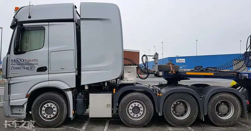 625大马力,详解奔驰actros,欧洲颜值最高的大件运输车