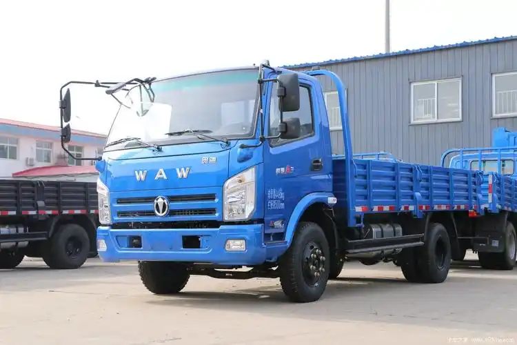 17米单排栏板轻卡(fd1045w63k5-2)>外观> > 飞碟奥驰 > 奥驰a系 >