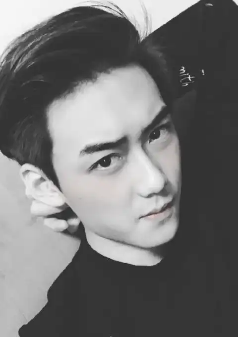 《变形计》过去五年,孙琦皓发文官宣恋情,网友:杨馥宇要伤心了