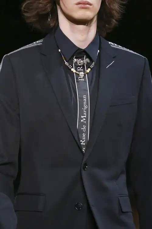 仲夏深夜的迷人之姿 dior homme 2018夏季系列|西装|dior|青年_新浪