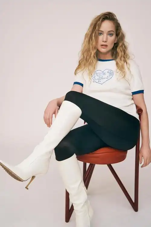 詹妮弗劳伦斯interview杂志写真