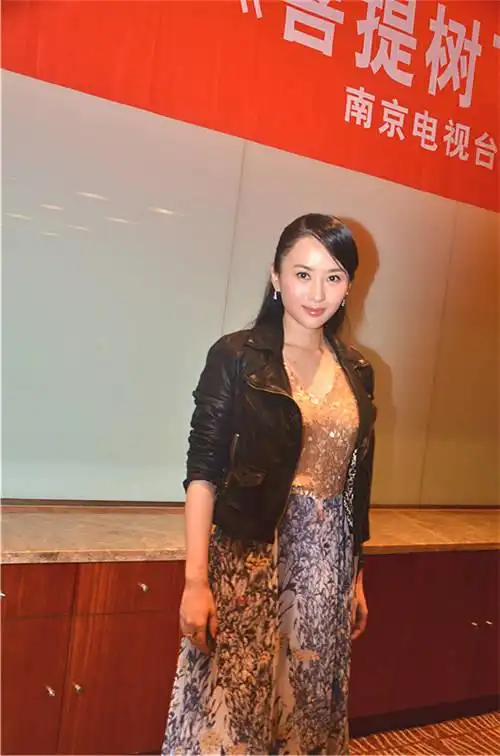 《菩提树下》南京站宣传 杨蕊称"虐心又虐人"