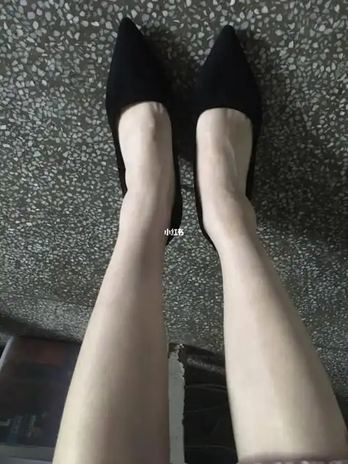 拍毕业照要穿什么高跟鞋呢