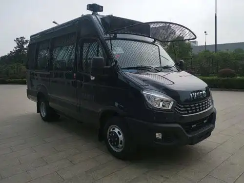 依维柯牌nj5046xfbfe防暴车