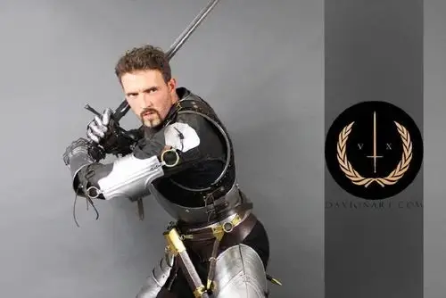 绘画参考20种人物持剑执剑动作姿势参考动态速写素材