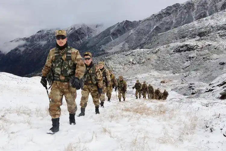 坚守平凡岗位 奉献青春热血:这就是中国军人