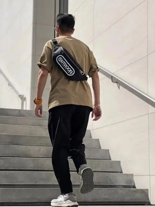 怎么背都好看的outdoor腰包