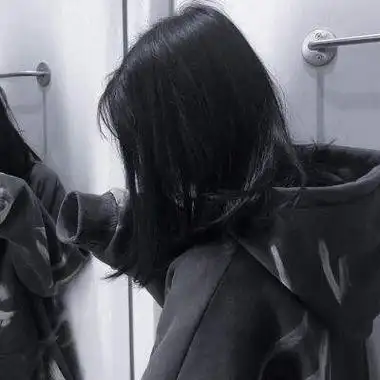 意难平的不快乐丧系女头真人丧系女生头像黑色系头像微丧女头丧系真人