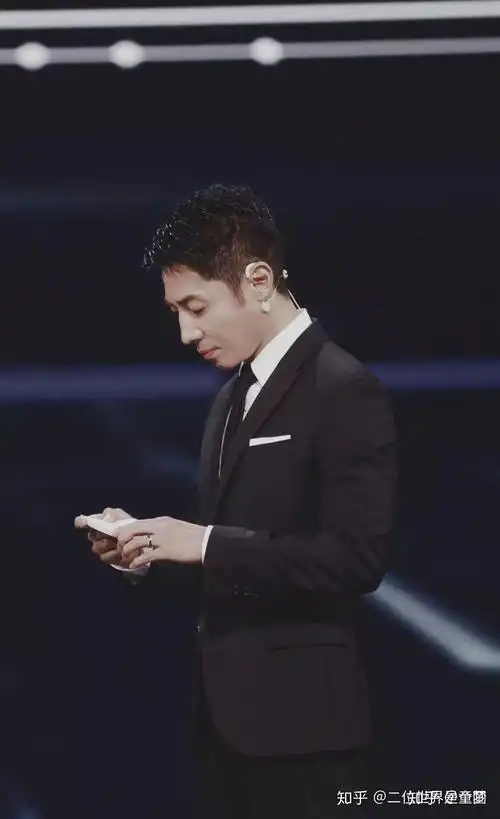 撒贝宁有哪些帅气的照片?