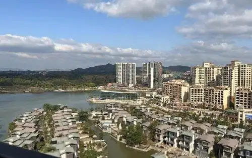 美林湖美汇半岛240平方复式