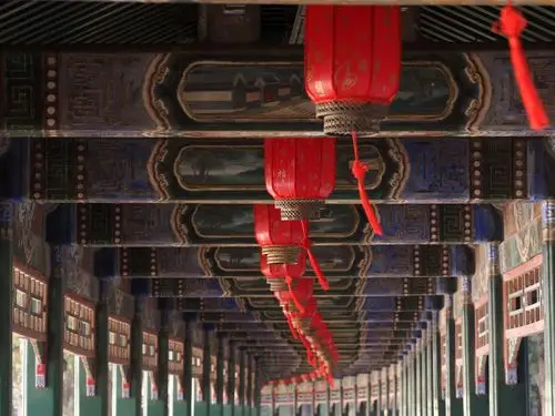 颐和园长廊的红灯笼