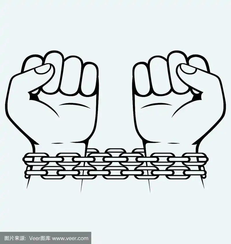 双手被铁链锁住