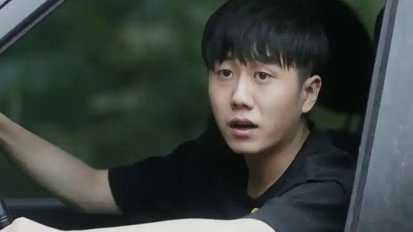 装台第31集看点二代开车撞塌疤叔的房子