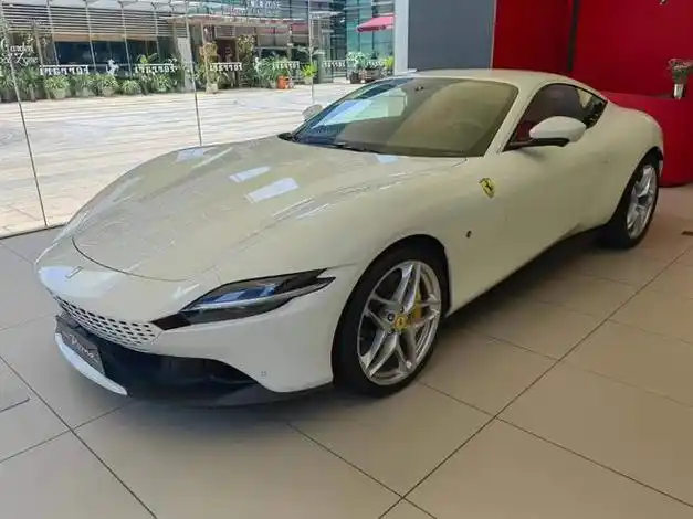 法拉利roma白橙39t现车含税特价卖全国