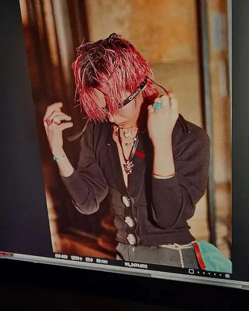 权志龙ins更新g帝好帅