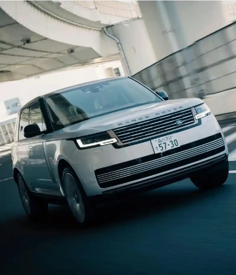 朋友们,新一代路虎揽胜上市啦!