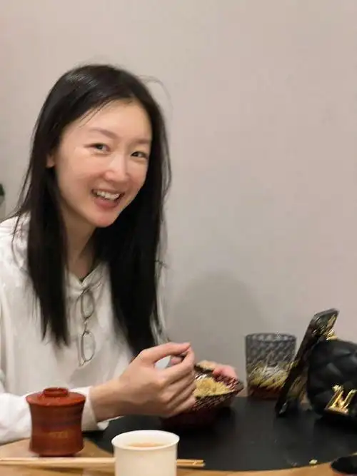 周冬雨谜底是武汉##周冬雨的笑梦回山楂树之恋