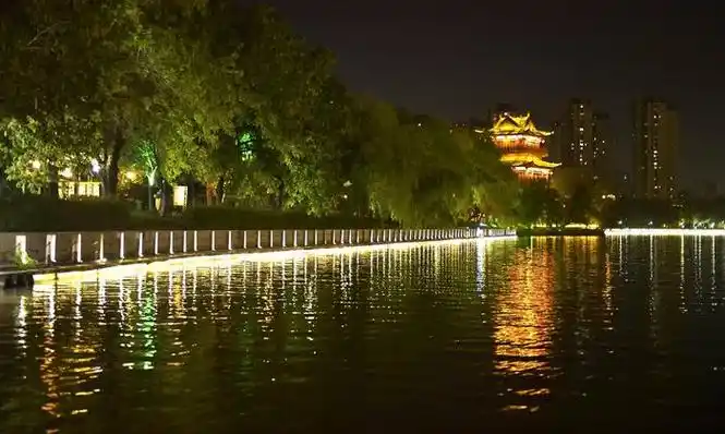 夜游里运河文化长廊邂逅淮安靓丽兴盛景