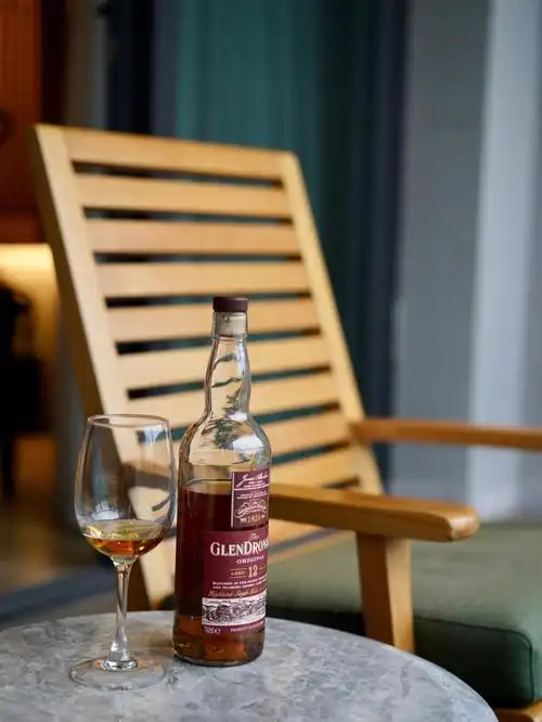 whiskystraight格兰多纳12yo瑞秋版