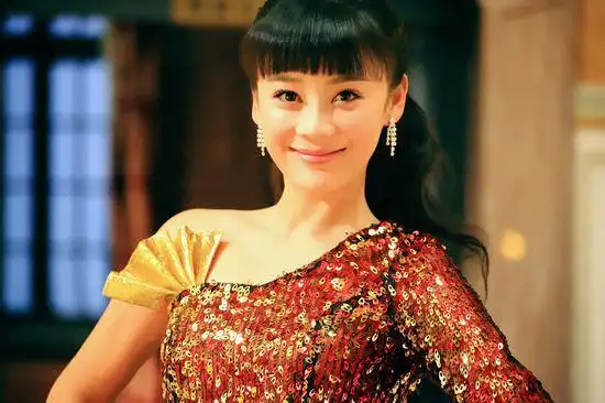 爱在春天热播袁姗姗戏里戏外友情大丰收