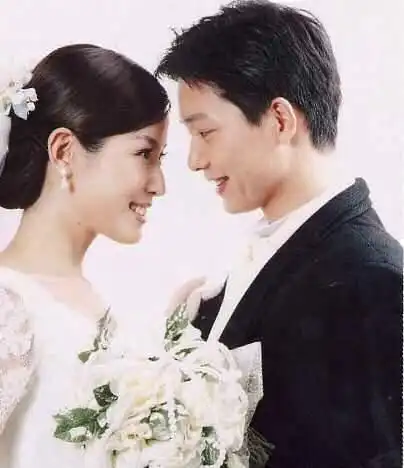 就是那个被朴海镇狂追的女军人!我是最后一个发现的吗?