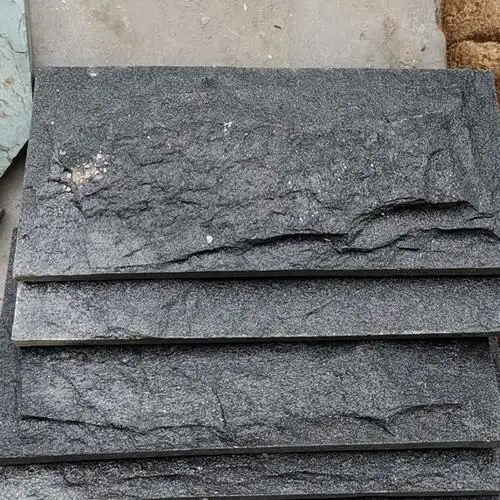 别墅蘑菇石 中腾 天然蘑菇石 长期销售 碎拼蘑菇石