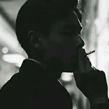 吸烟燃寂寞_伤感男生头像图片_扣扣居