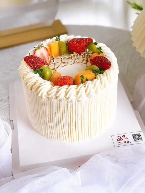 6寸简约水果款蛋糕