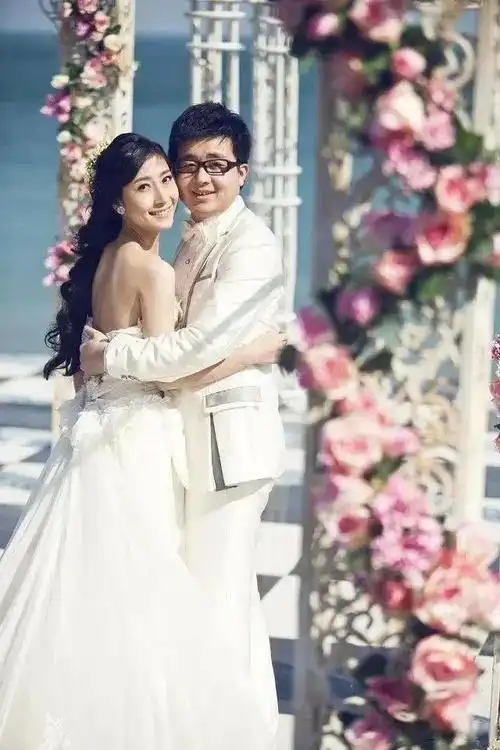 5年前,大型医疗纪录片《人间世》 讲述了一个 癌症准妈妈张丽君的故事