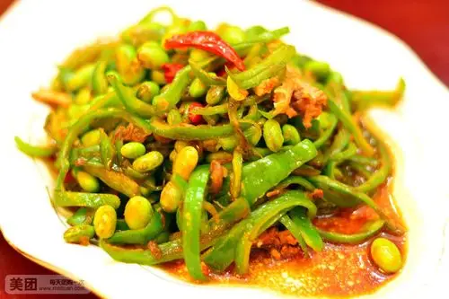 青椒毛豆米炒肉丝