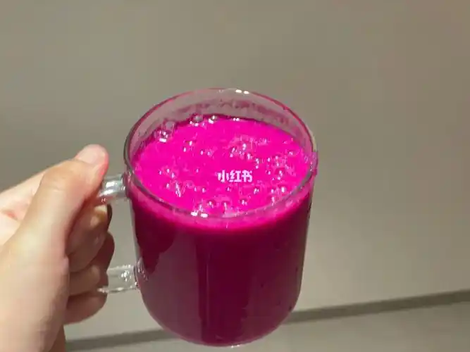 跟着萧潇学火龙果香蕉果汁