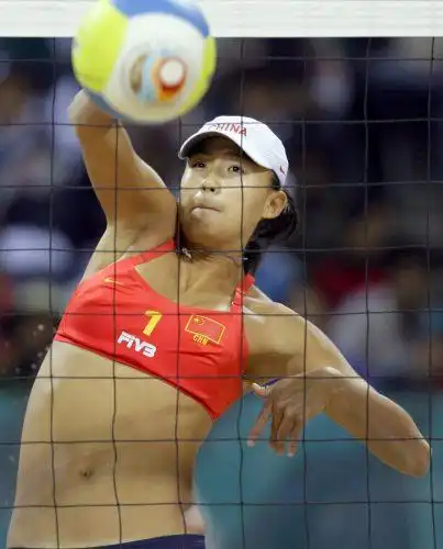 多哈亚运会中国沙滩排球 多哈中国沙滩排球图片 沙滩排球女子比赛