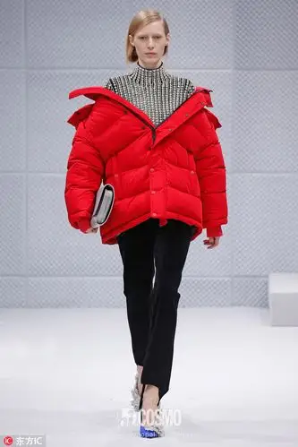 巧穿搭 | 红外套给我来一打,好风光回家过年