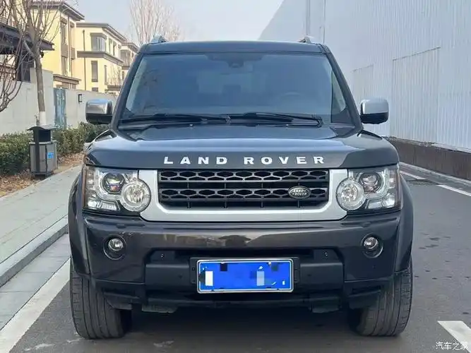 2013年路虎发现4奢朗限量版柴油30t车况原版配置