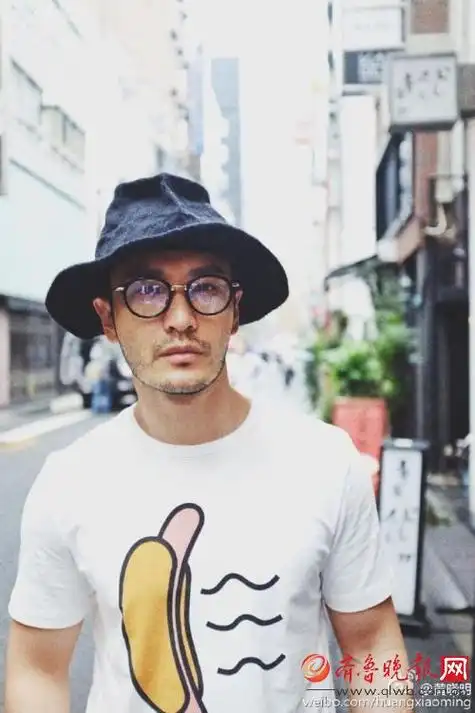 黄晓明变身洋气硬汉 盘点满脸胡渣的男星谁更性感?