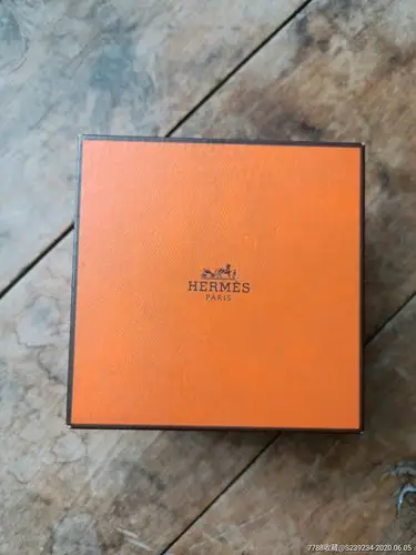 爱马仕的原装正品盒子礼品盒