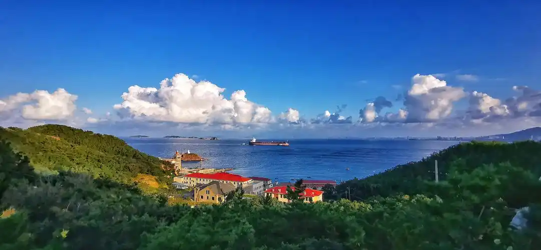 芝罘岛远眺如画