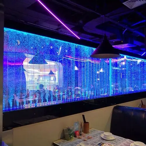 求问渔友,墙壁大的鱼缸哪里能做,安全大气的