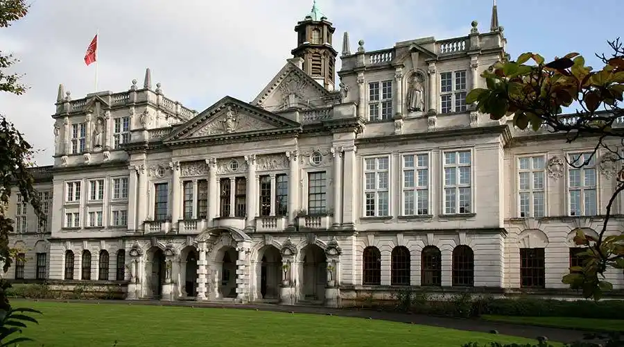 迪夫大学,是一所位于英国威尔士卡迪夫的综合研究型大学,为gw4联盟