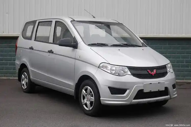 【图】五菱 宏光s 2020款 s基本型 76马力 5/7/8座 汽油 1.