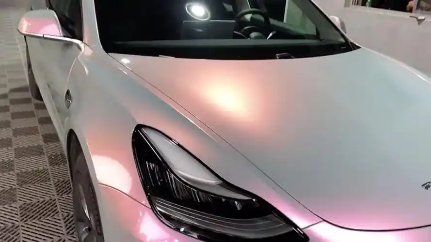 特斯拉model3车身改色贴膜,漆面梦幻火山灰改色膜,帅气车漆效果