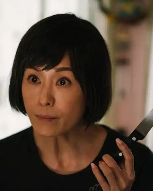 伍咏薇时隔9年重返tvb自曝为演戏体重暴跌整个人很干很残