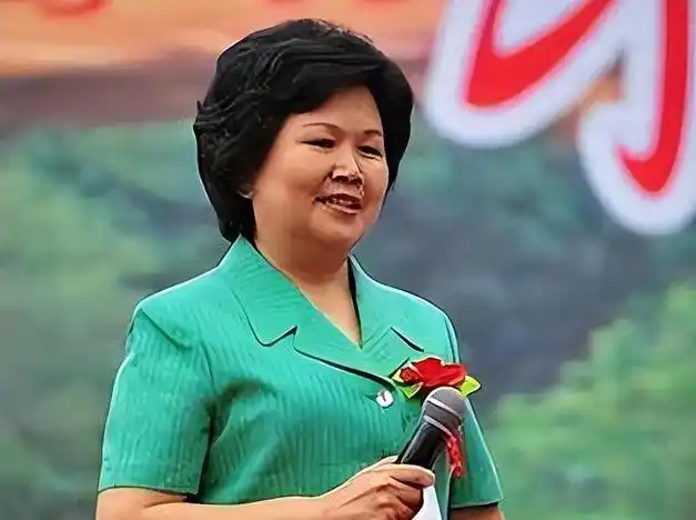 邢质斌近照变化太大网友天哪我已成为白发苍苍的老太婆