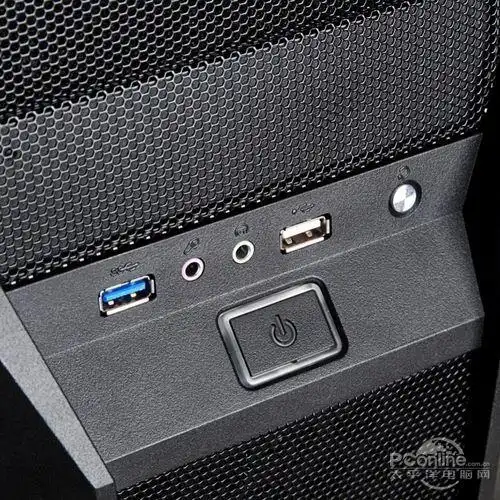 阿尔萨斯机箱精钢战士2前置接口:usb3.
