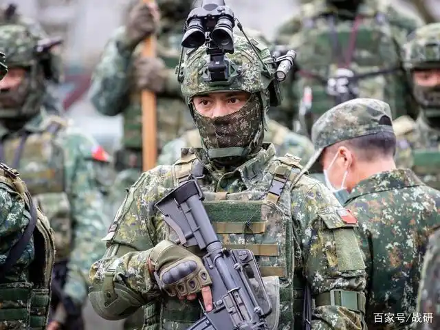 台军传噩耗,新兵训练中心近4成士兵感染新冠,高层不让隔离