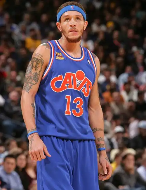 韦斯特组图:曾是詹姆斯敌人 和小皇帝赛场亲密