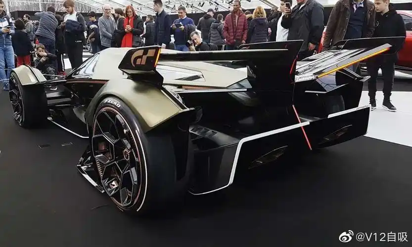 9/9 兰博基尼lambo v12 vision gran turismo概念车,像不像玩具车?